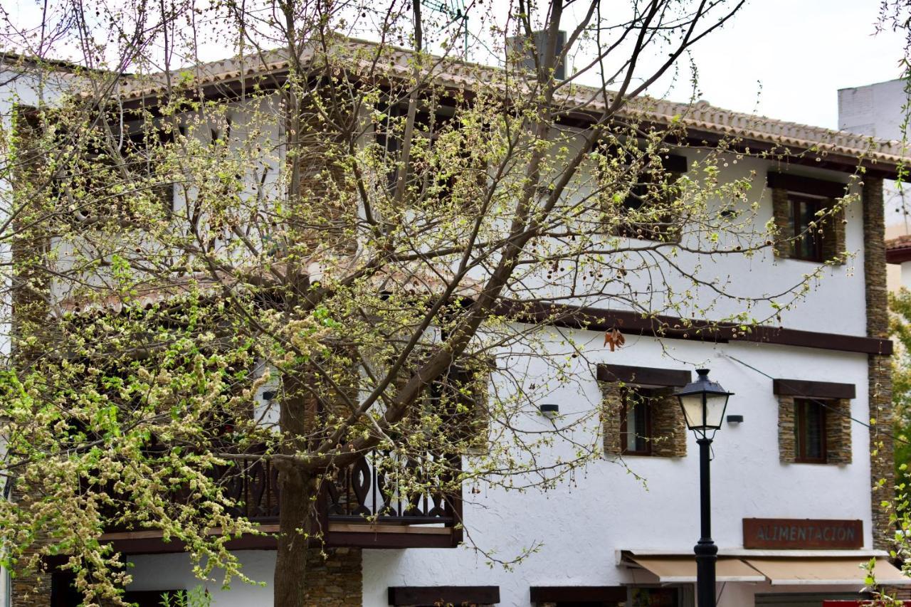El Refugio Hotel Pinos Genil Ngoại thất bức ảnh